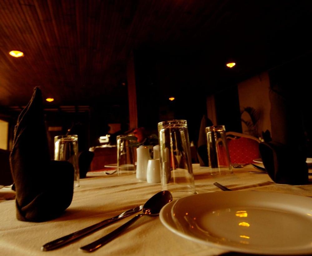 Shalimar Hotel โคลอมโบ ภายนอก รูปภาพ