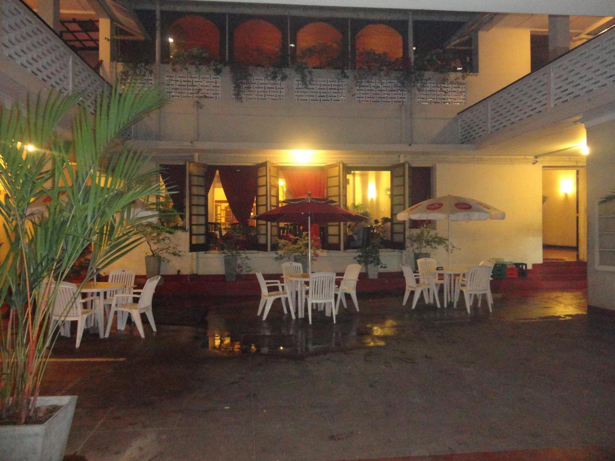 Shalimar Hotel โคลอมโบ ภายนอก รูปภาพ